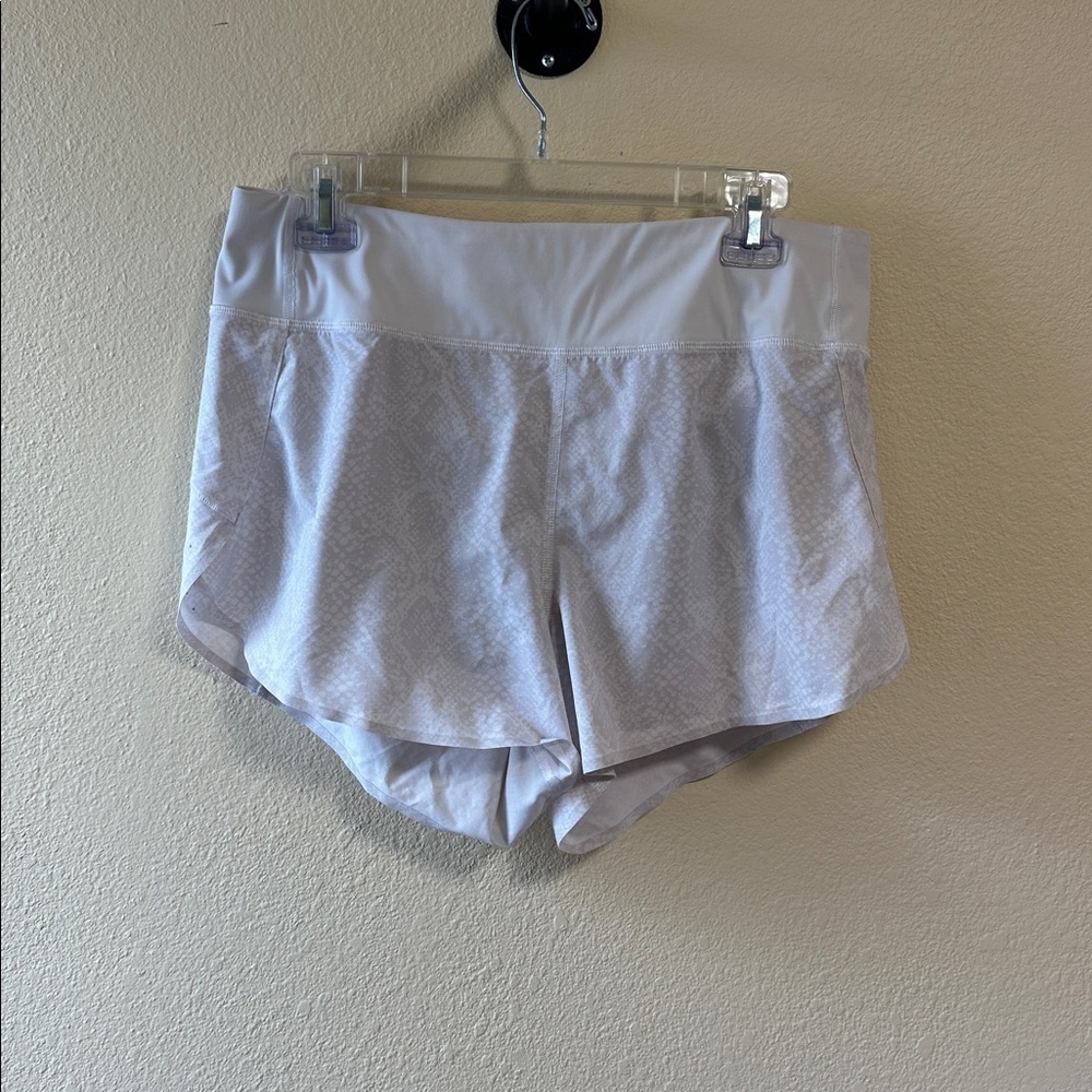 Athleta Tan and White Athletic Shorts size medium